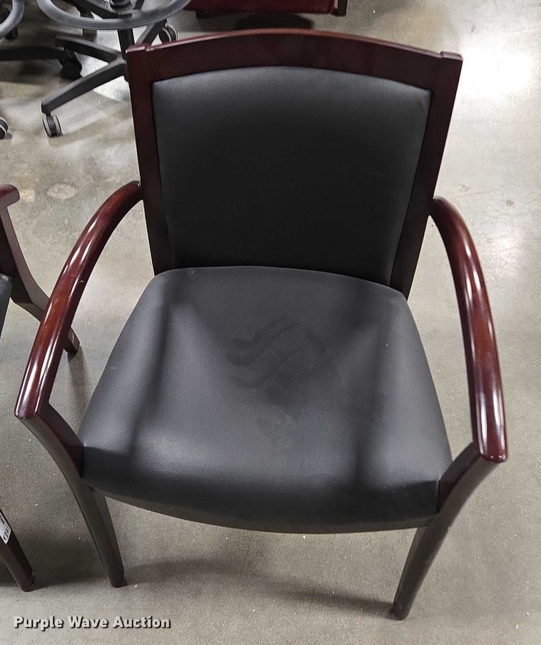 image for item EN3828 (3) chairs