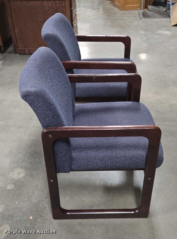 image for item EN3829 (2) chairs