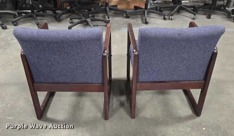 image for item EN3829 (2) chairs