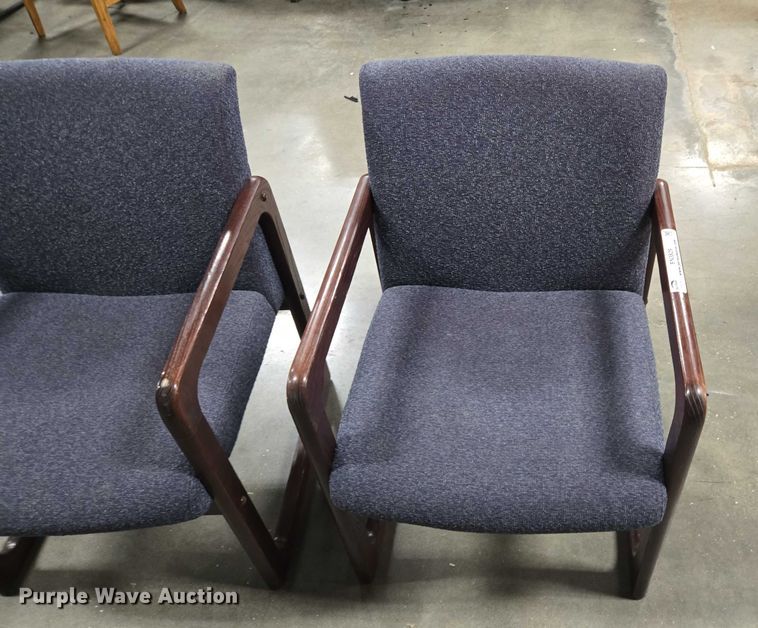 image for item EN3829 (2) chairs