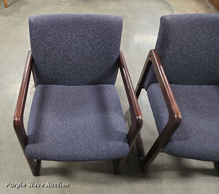 image for item EN3829 (2) chairs