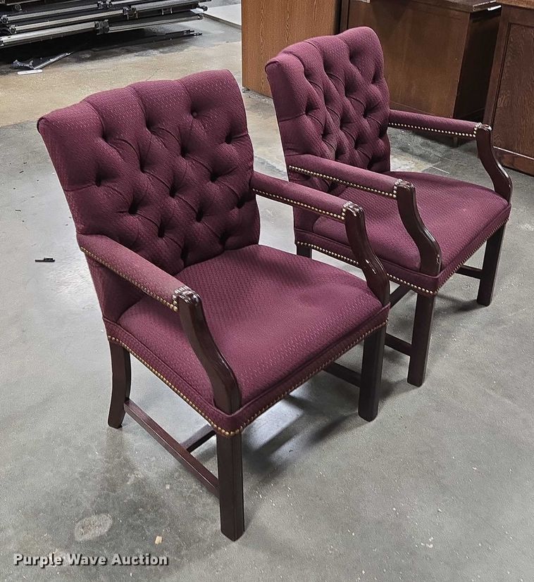 image for item EN3830 (2) chairs
