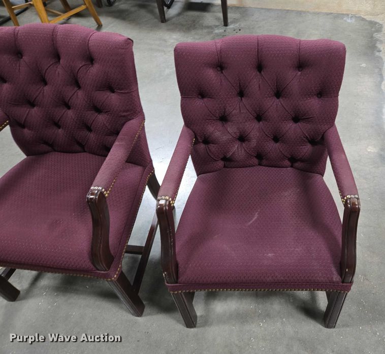 image for item EN3830 (2) chairs