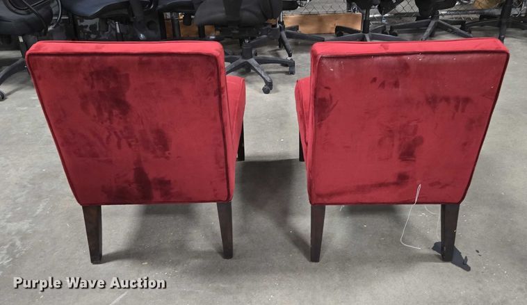 image for item EN3831 (2) chairs