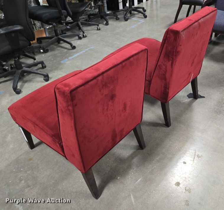 image for item EN3831 (2) chairs