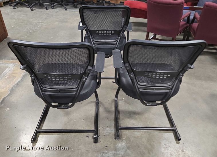 image for item EN3832 (3) chairs