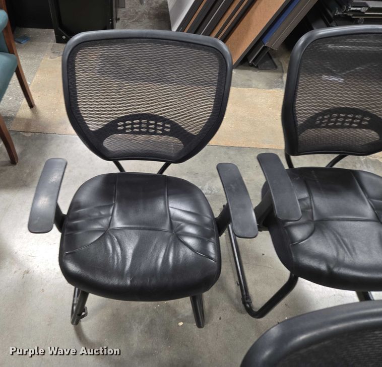 image for item EN3832 (3) chairs