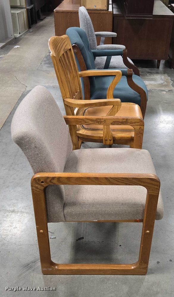image for item EN3833 (4) chairs