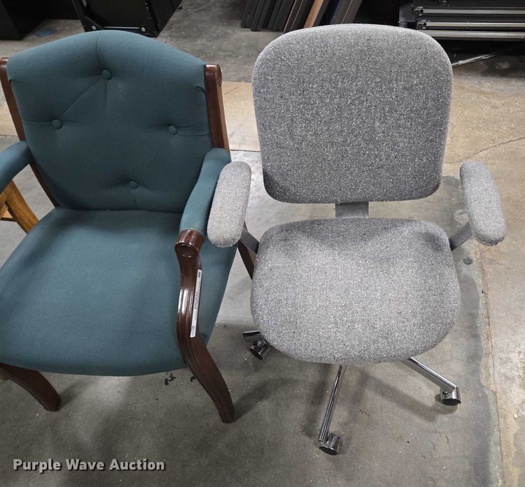 image for item EN3833 (4) chairs