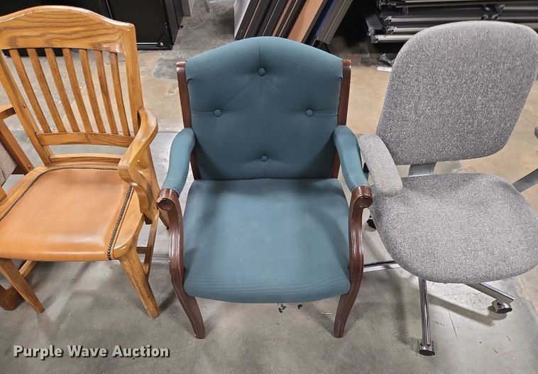 image for item EN3833 (4) chairs