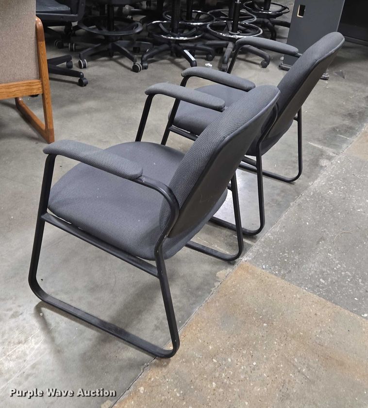 image for item EN3834 (2) chairs