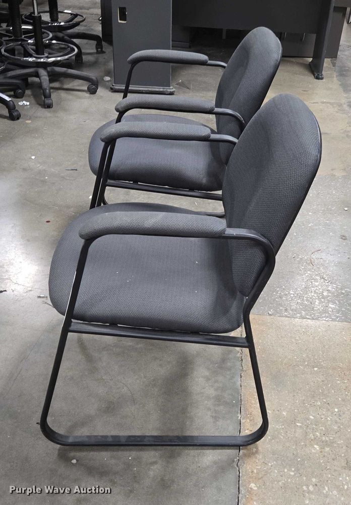 image for item EN3834 (2) chairs