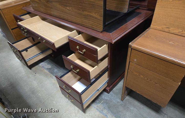 image for item EN3835 Furniture