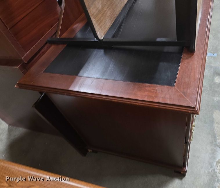 image for item EN3835 Furniture