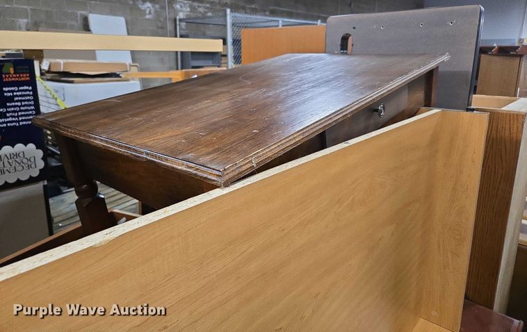 image for item EN3836 Furniture