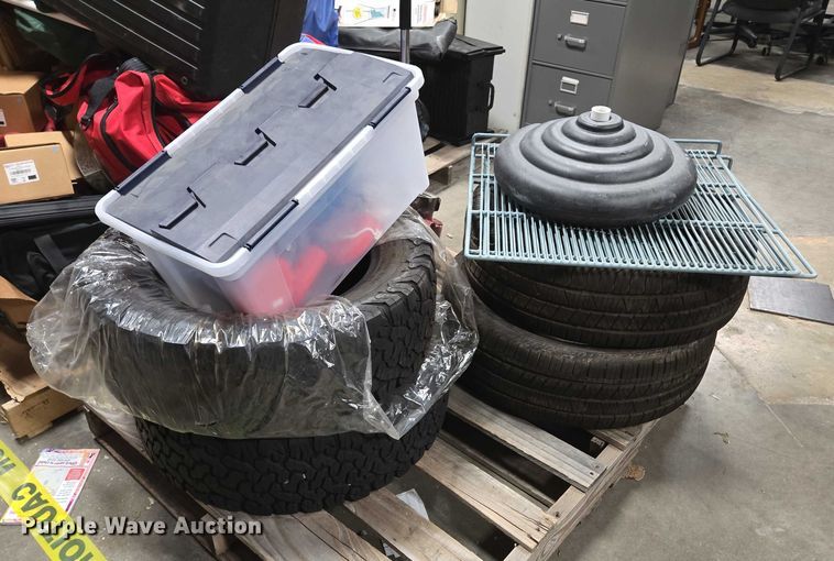 image for item EN3843 Tools