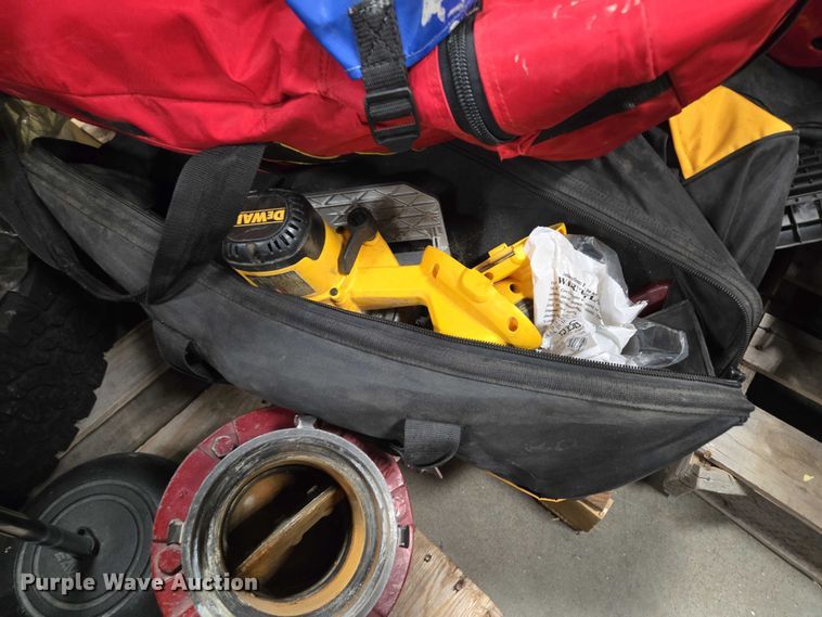 image for item EN3843 Tools