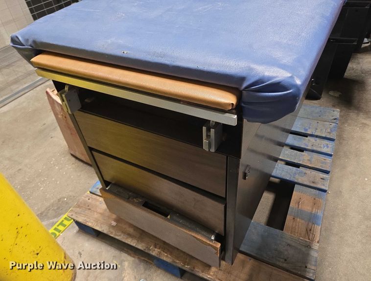 image for item EN3848 Furniture