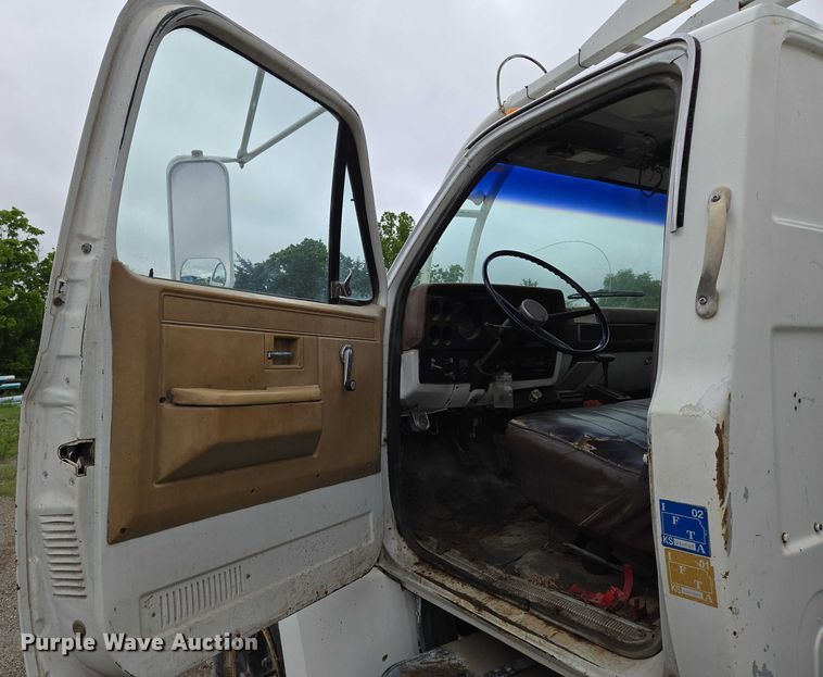 image for item EN8016 1986 Chevrolet 70 sewer jetter truck