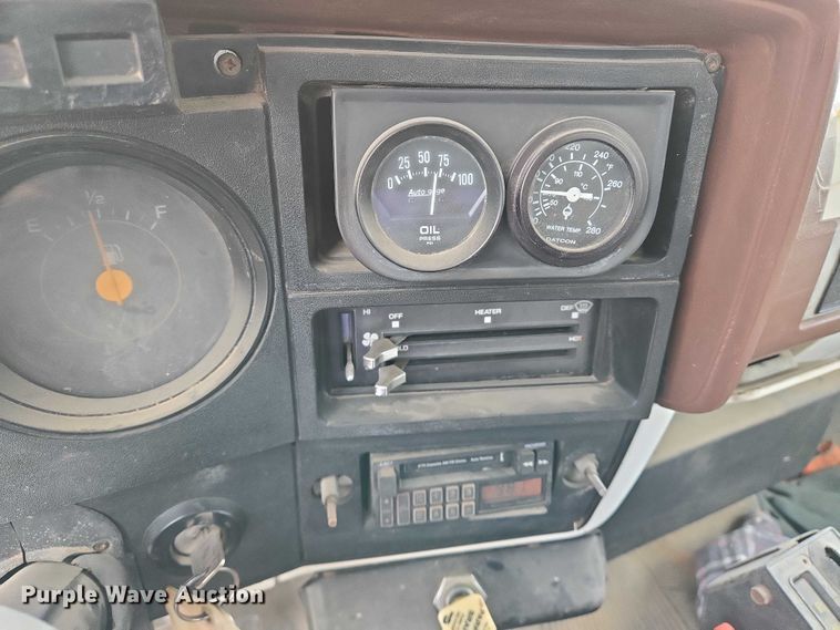 image for item EN8016 1986 Chevrolet 70 sewer jetter truck