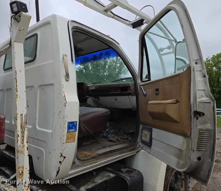 image for item EN8016 1986 Chevrolet 70 sewer jetter truck