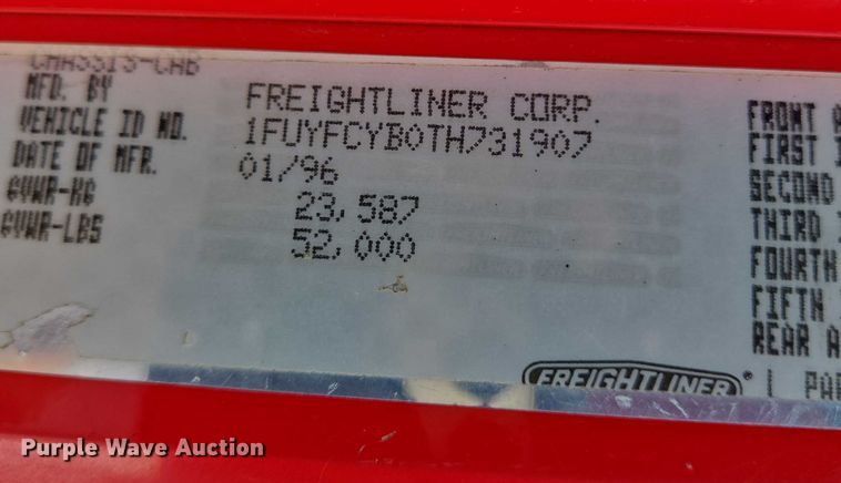 image for item EN8031 1996 Freightliner FLD semi truck