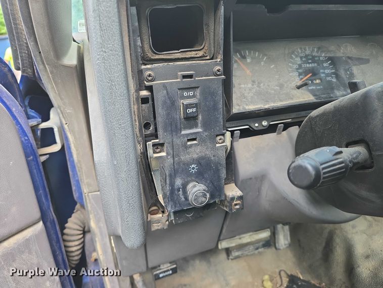 image for item EN8052 1996 Dodge Dakota pickup truck