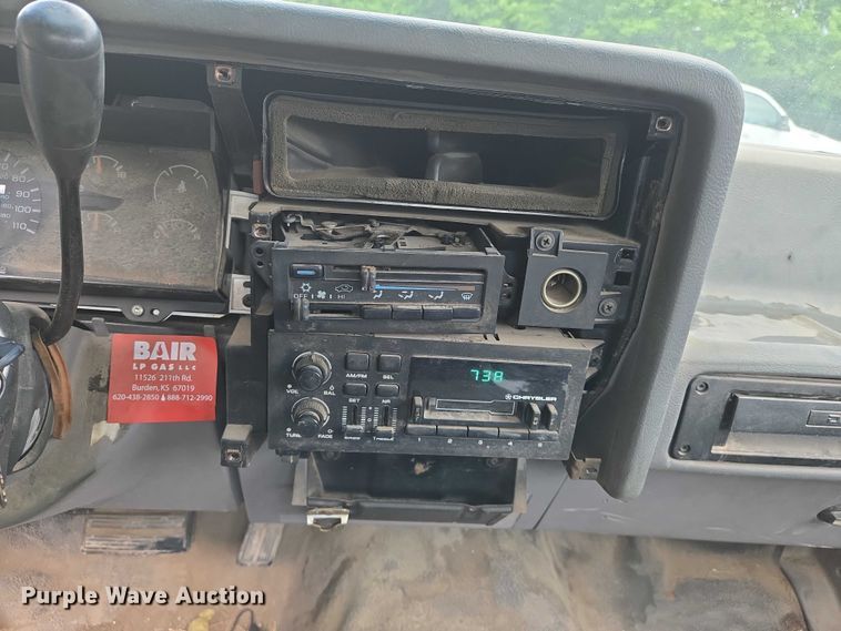 image for item EN8052 1996 Dodge Dakota pickup truck