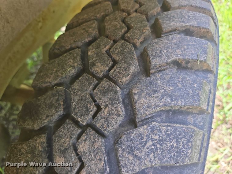 image for item EN8052 1996 Dodge Dakota pickup truck