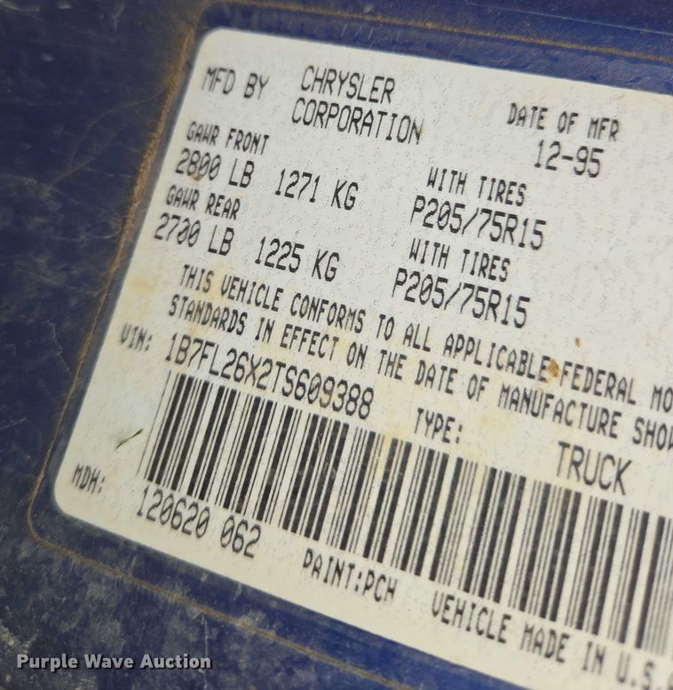 image for item EN8052 1996 Dodge Dakota pickup truck