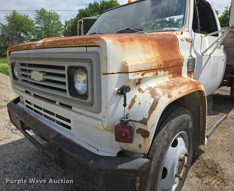 image for item EN8053 1973 Chevrolet C60 dump flatbed truck