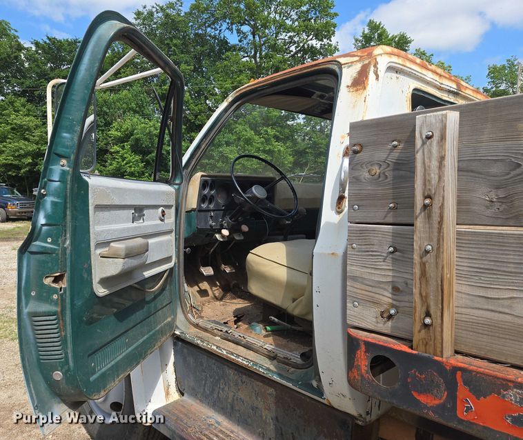 image for item EN8053 1973 Chevrolet C60 dump flatbed truck