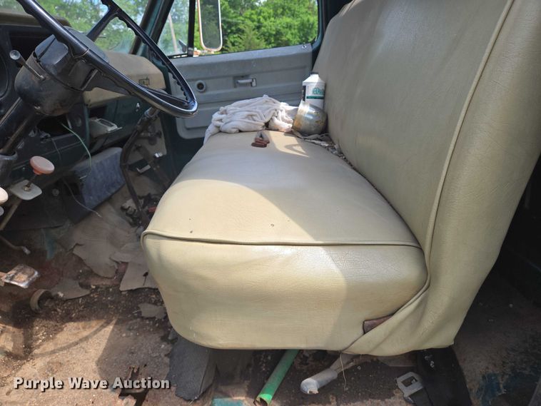 image for item EN8053 1973 Chevrolet C60 dump flatbed truck