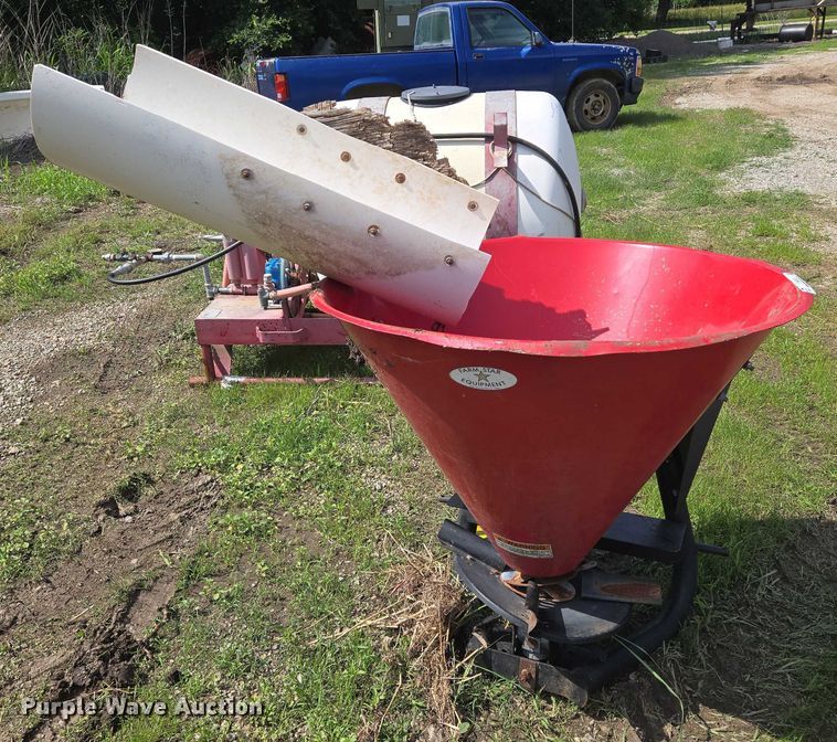 image for item EN8055 Farm Star 250 spreader 