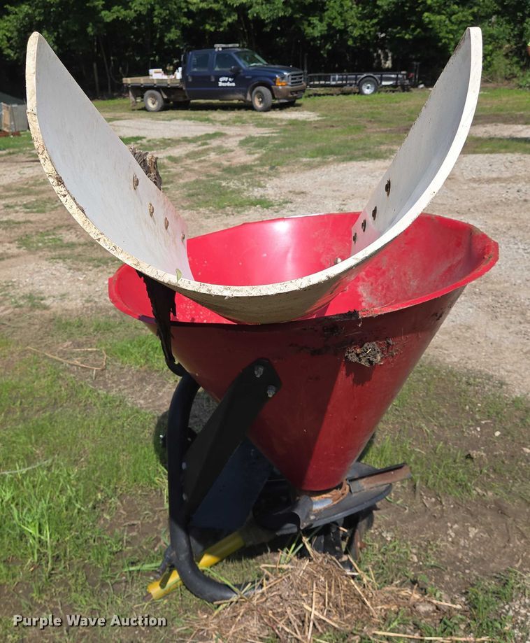 image for item EN8055 Farm Star 250 spreader 