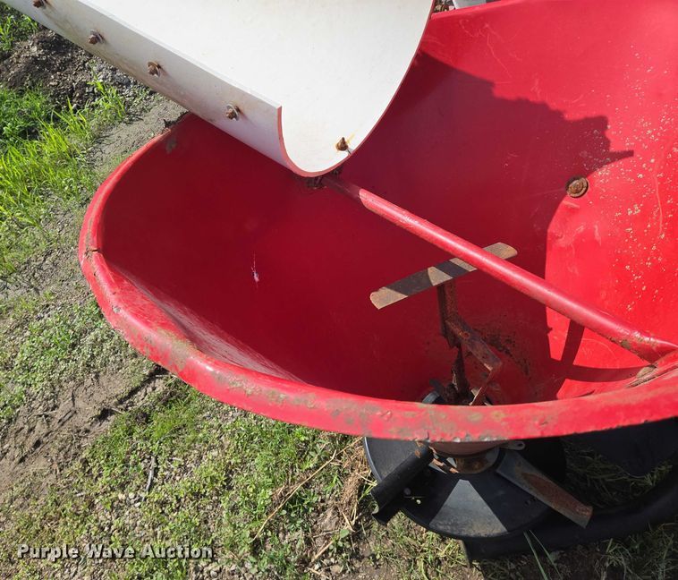 image for item EN8055 Farm Star 250 spreader 