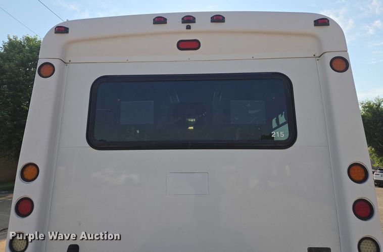 image for item EN8058 2016 Ford E450 shuttle bus