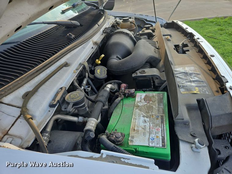 image for item EN8058 2016 Ford E450 shuttle bus