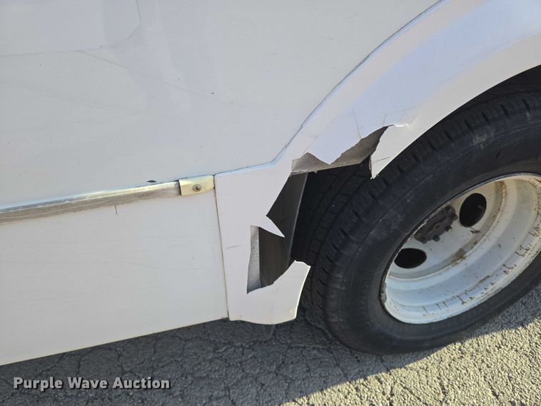 image for item EN8058 2016 Ford E450 shuttle bus