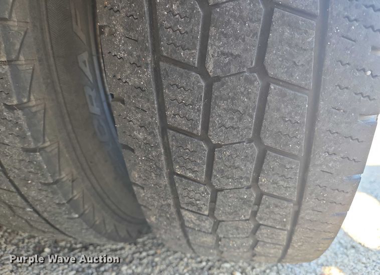 image for item EN8058 2016 Ford E450 shuttle bus