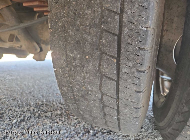 image for item EN8058 2016 Ford E450 shuttle bus