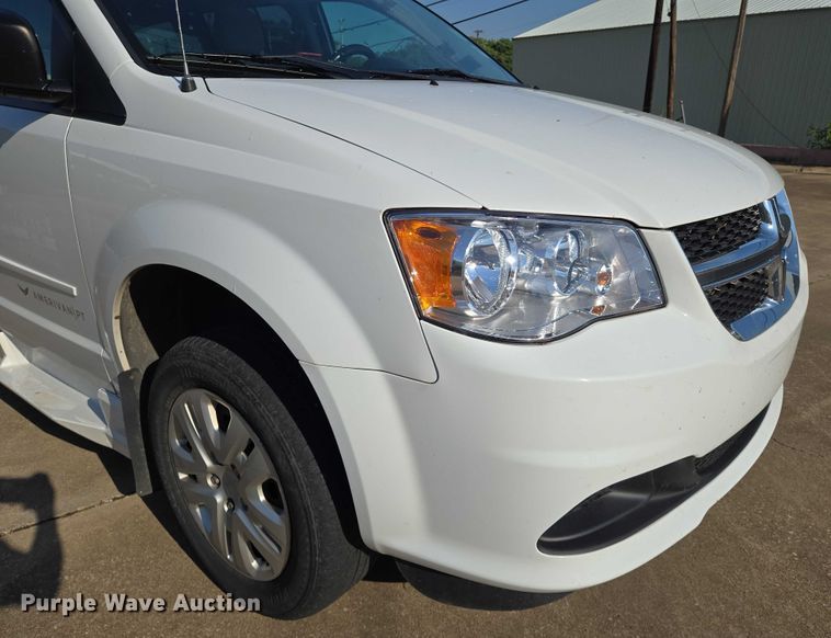 image for item EN8059 2017 Dodge Grand Caravan handicap accessible van