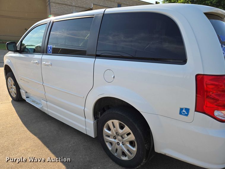 image for item EN8059 2017 Dodge Grand Caravan handicap accessible van