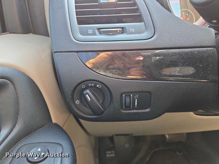 image for item EN8059 2017 Dodge Grand Caravan handicap accessible van