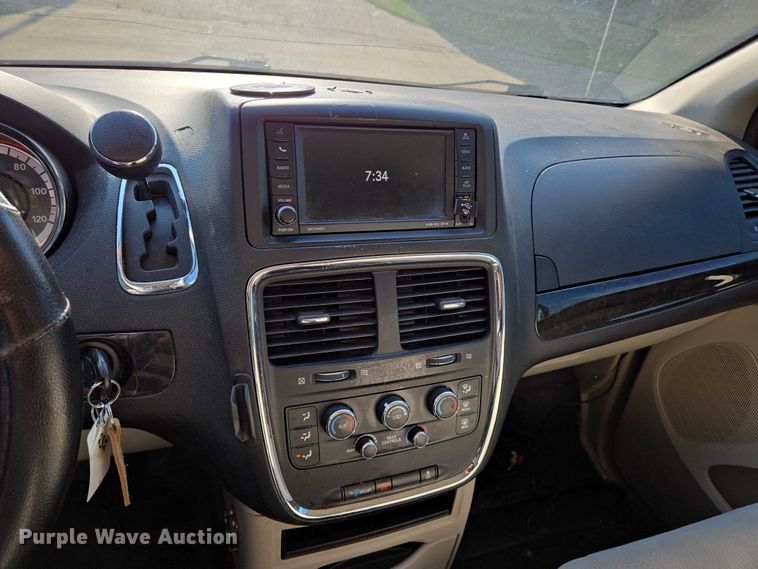 image for item EN8059 2017 Dodge Grand Caravan handicap accessible van