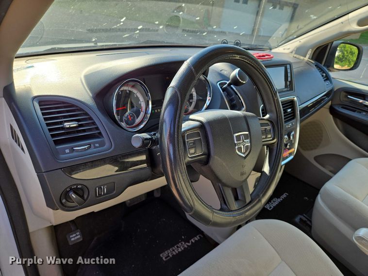 image for item EN8059 2017 Dodge Grand Caravan handicap accessible van