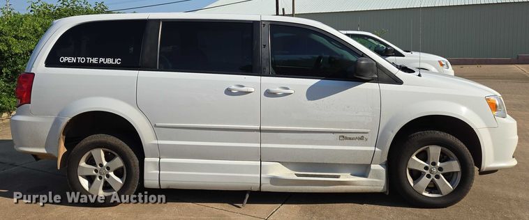 image for item EN8061 2017 Dodge Grand Caravan handicap accessible van