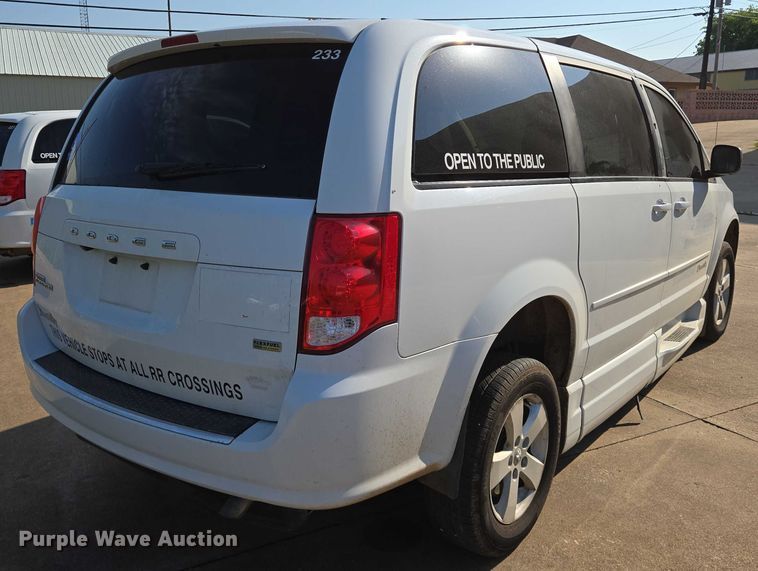 image for item EN8061 2017 Dodge Grand Caravan handicap accessible van