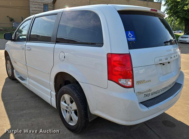 image for item EN8061 2017 Dodge Grand Caravan handicap accessible van