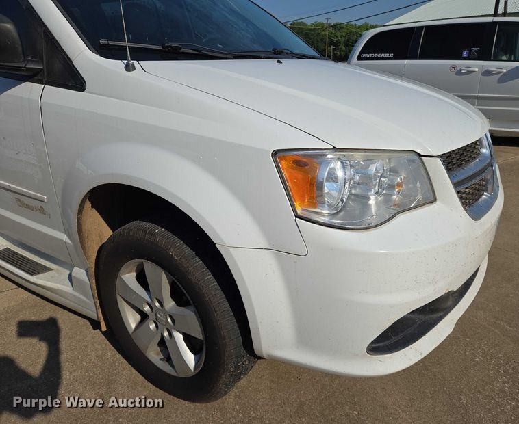 image for item EN8061 2017 Dodge Grand Caravan handicap accessible van